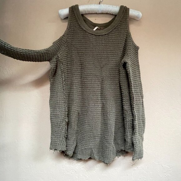 Free People Size XS Olive Green Sunset Cold Shoulder Thermal Knit Sweater Tunic - Picture 1 of 8